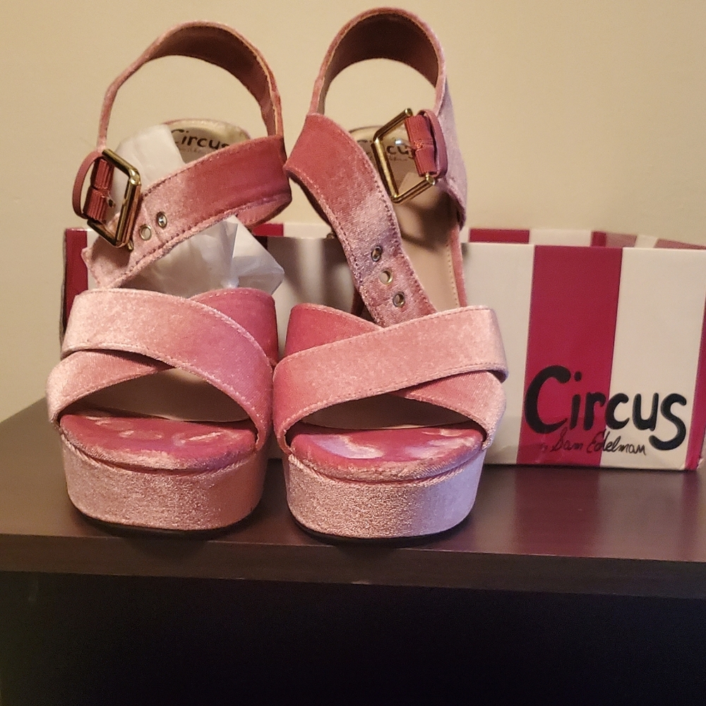 Sam Edelman pump size 9 rose color